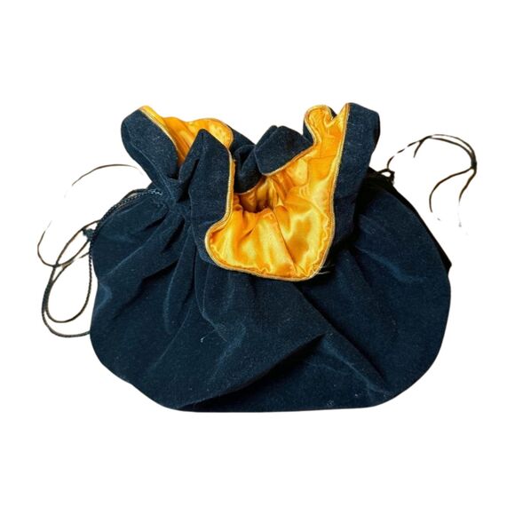 Fendi Vintage Black Velvet Travel Drawstring Jewelry Bag - Picture 1 of 4